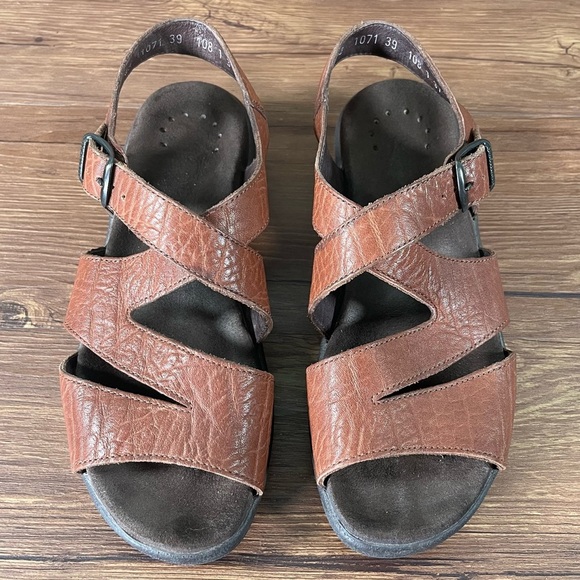 Mephisto Altina Brown Leather Strappy Sandals Women’s Size 6.5 (37) Shoes - Picture 1 of 10